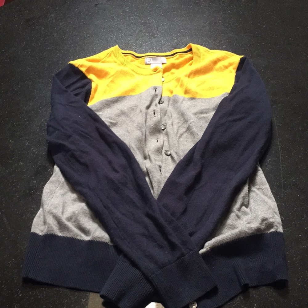 Cardigan sweater
